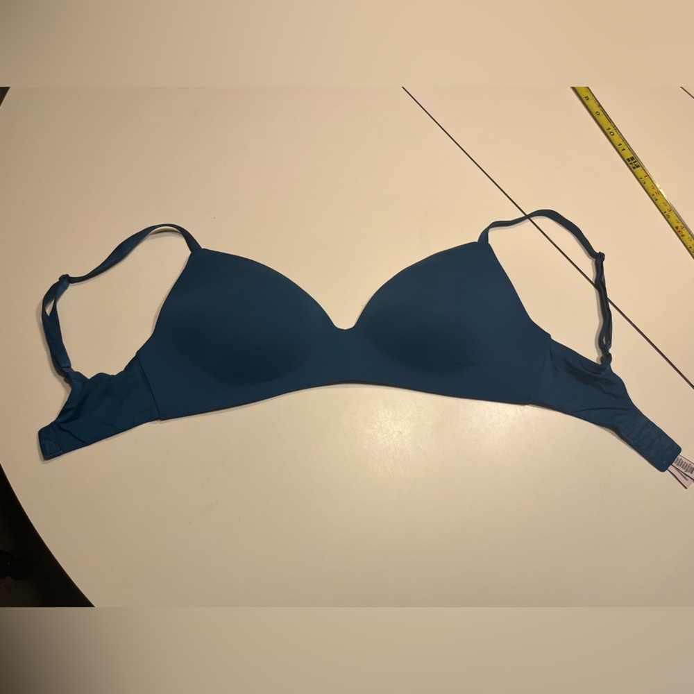 Victoria’s Secret 32DDD teal tee shirt lightly lined bra